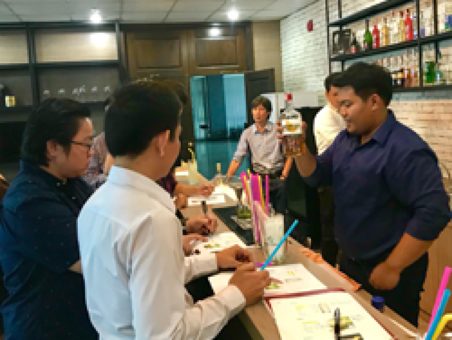Bar 101 Bar Operation and Cocktail Recipe